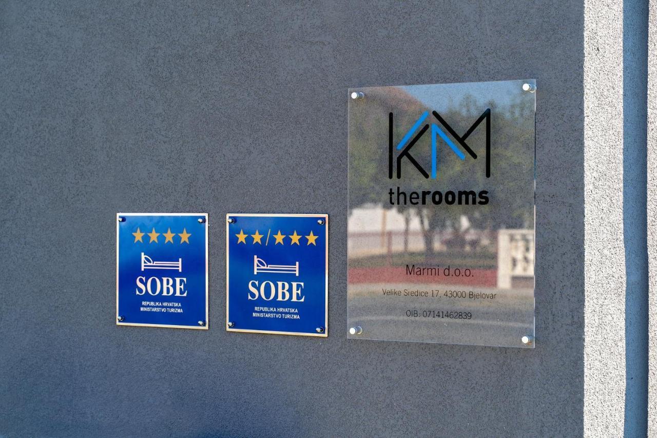 Km Therooms ビェロヴァル エクステリア 写真